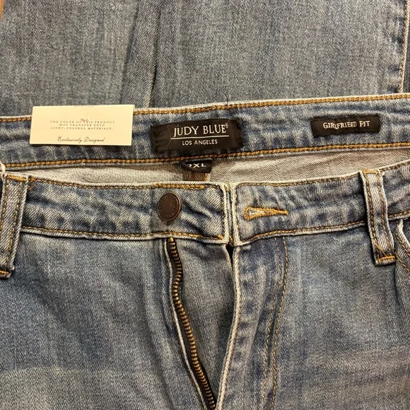 NWT! Judy Blue High Waisted Medium Wash Blue Jeans - Picture 4 of 7